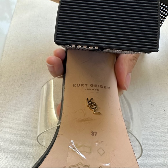 (NWOT) Kurt Geiger Party Clear Embellished Smiley Face Block Heel Sandals 6.5 - Picture 7 of 8